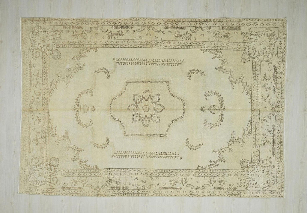 Turkish Oushak Rug: Vintage Wool Handmade - Neutral Beige Brown Rugs