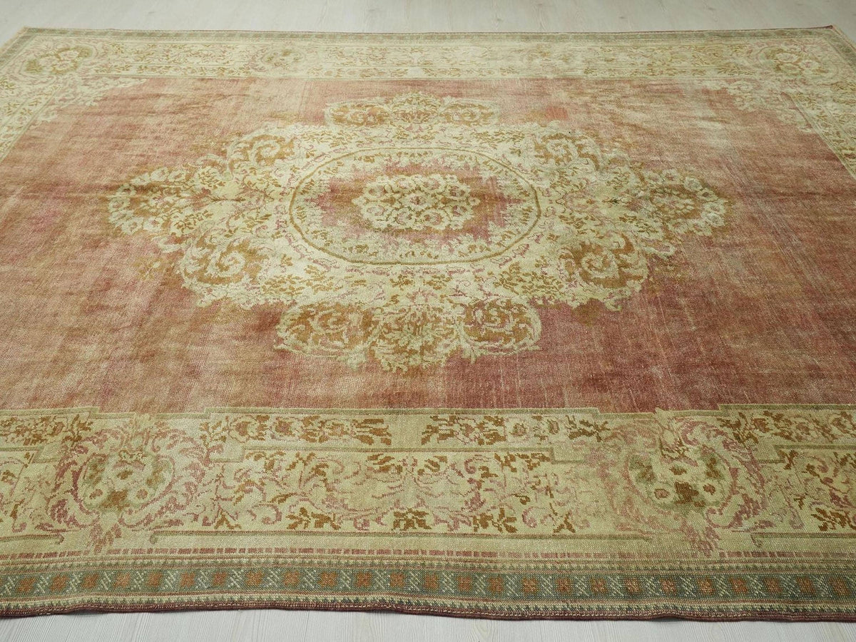 Antique Kars Rug: Geometric Design, Pastel Colors, 8.5x11 ft Oversize Rugs