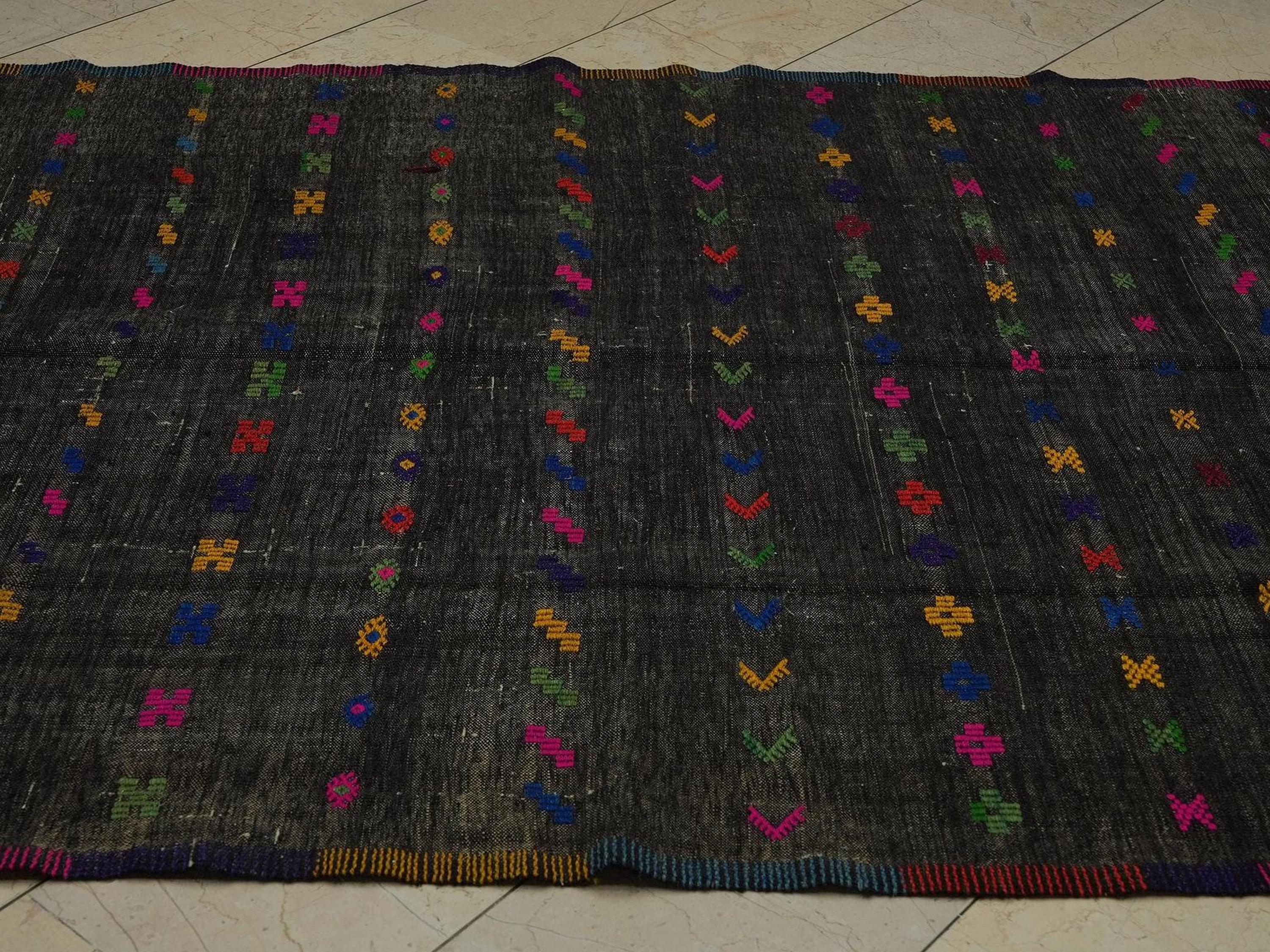 Black Turkish Kilim Rug: Multi-Color Embroidery, Goat Wool, Mid-Century Modern (5,11x9,8 Feet)