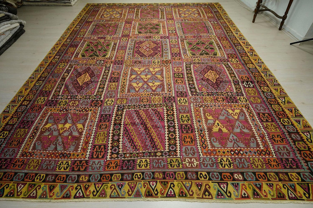 Nineteen Century Antique Sivas Zara Kilim Rug,Hand-Spun Soft Wool Rugs 9.5x13 Ft.