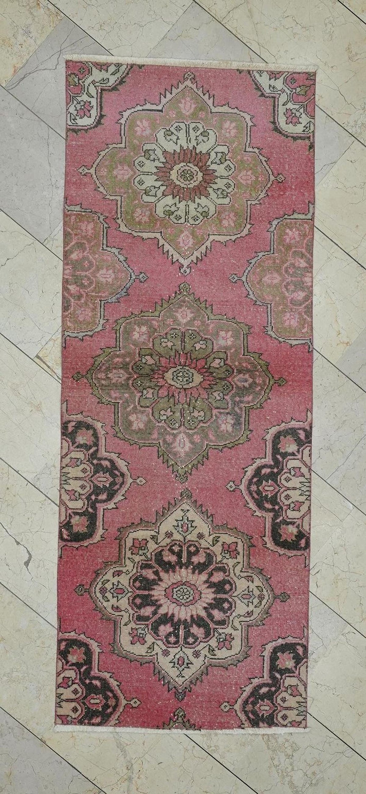 Salmon Pink Oushak Rug Runner: Vintage Turkish Wool Carpet Rugs, 2,6"x7" Feet.