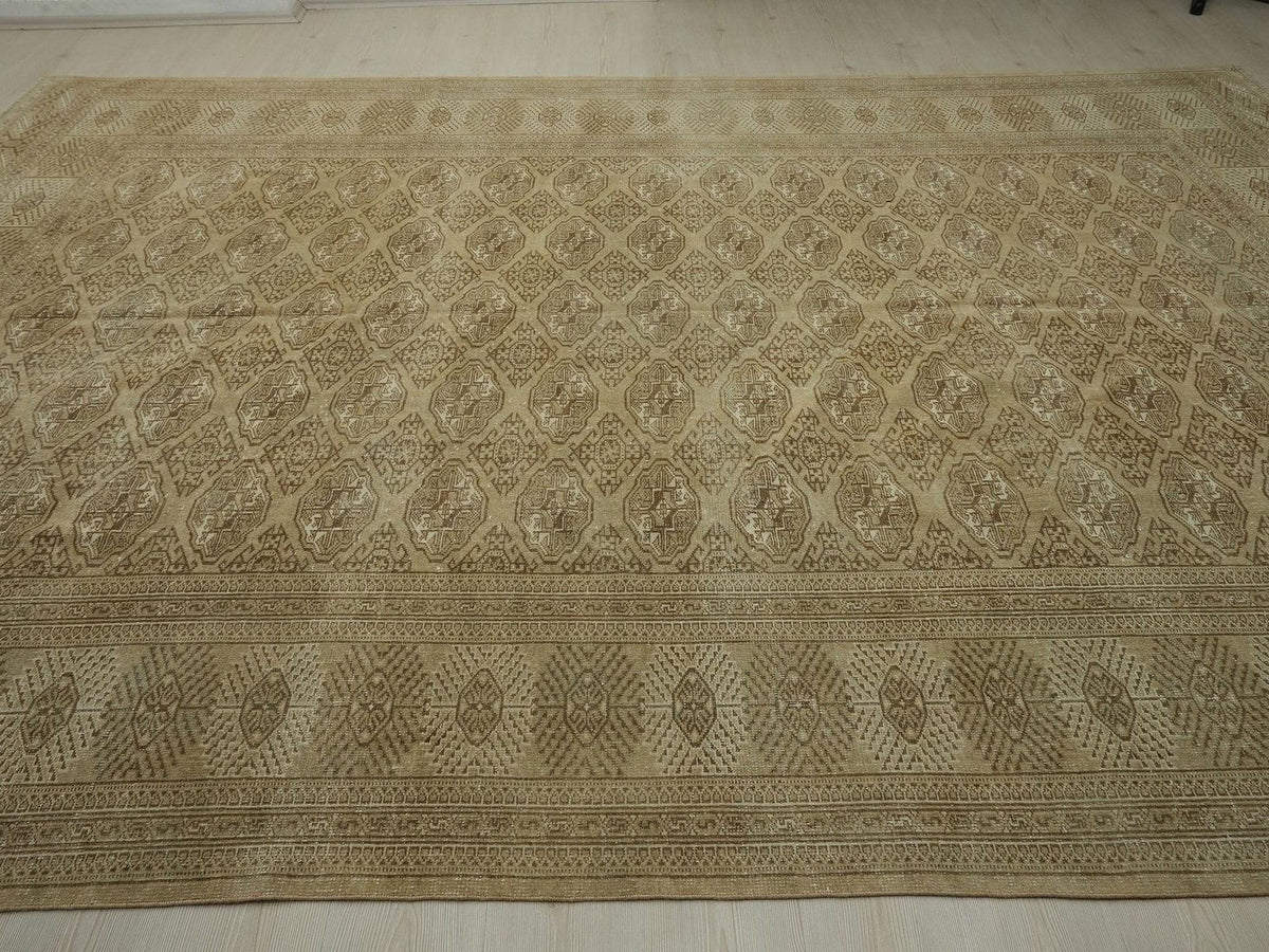 Oversize Vintage Wool Rug 8x12.6: Beige Oriental Farmhouse Carpet