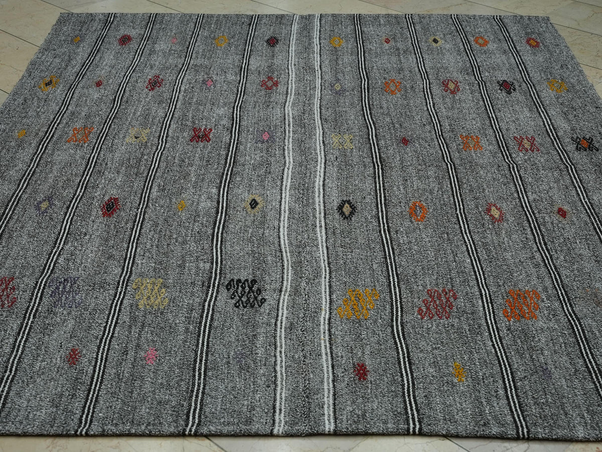 Scandinavian Style Flat Weave Turkish Striped Kilim Rug: 6.3x7.6 Ft,Embroidered Rugs