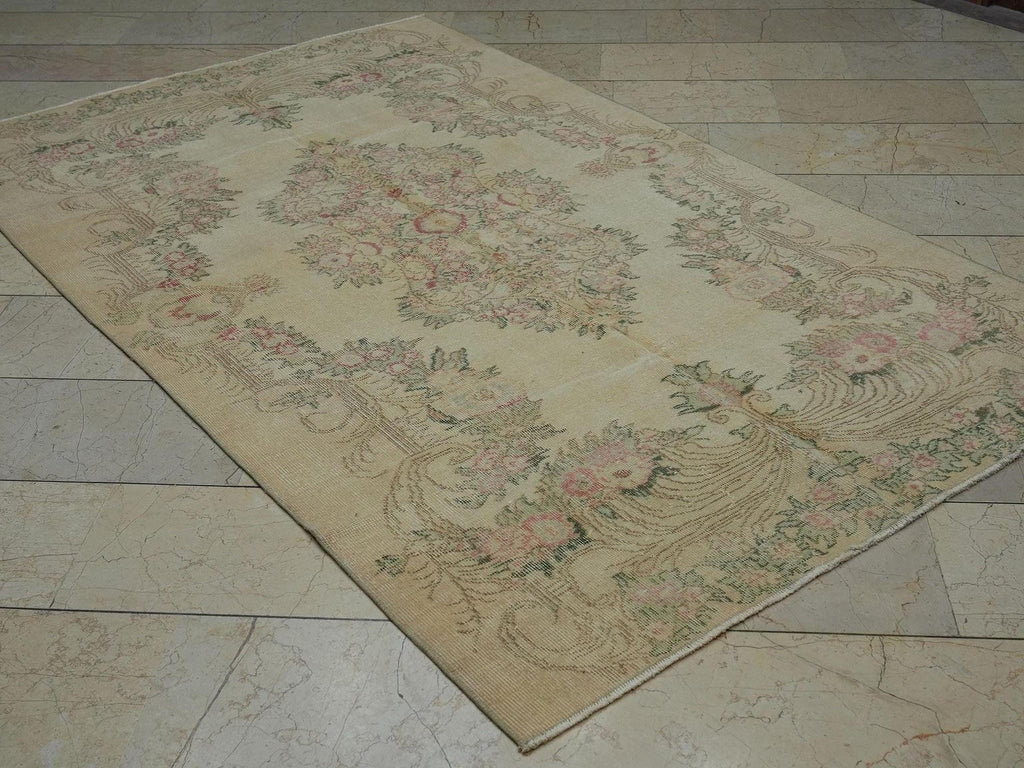 Small Vintage Oushak Rug: Turkish Handmade Wool Rugs 4,11"x8,3" ft