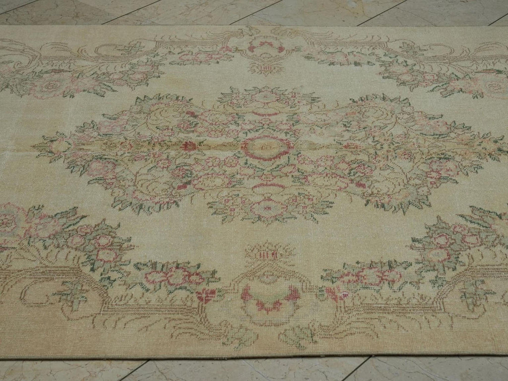Small Vintage Oushak Rug: Turkish Handmade Wool Rugs 4,11"x8,3" ft