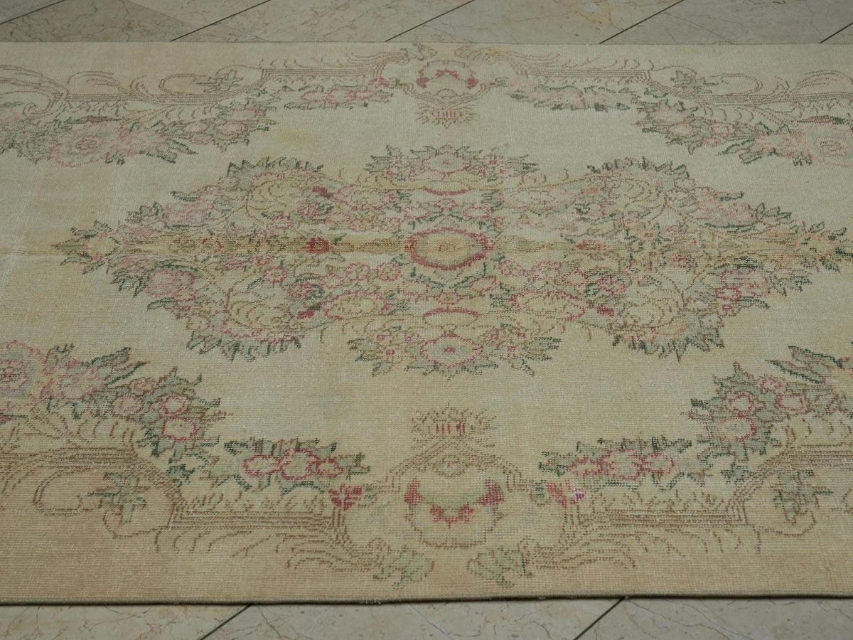 Small Vintage Oushak Rug: Turkish Handmade Wool Rugs 4,11"x8,3" ft