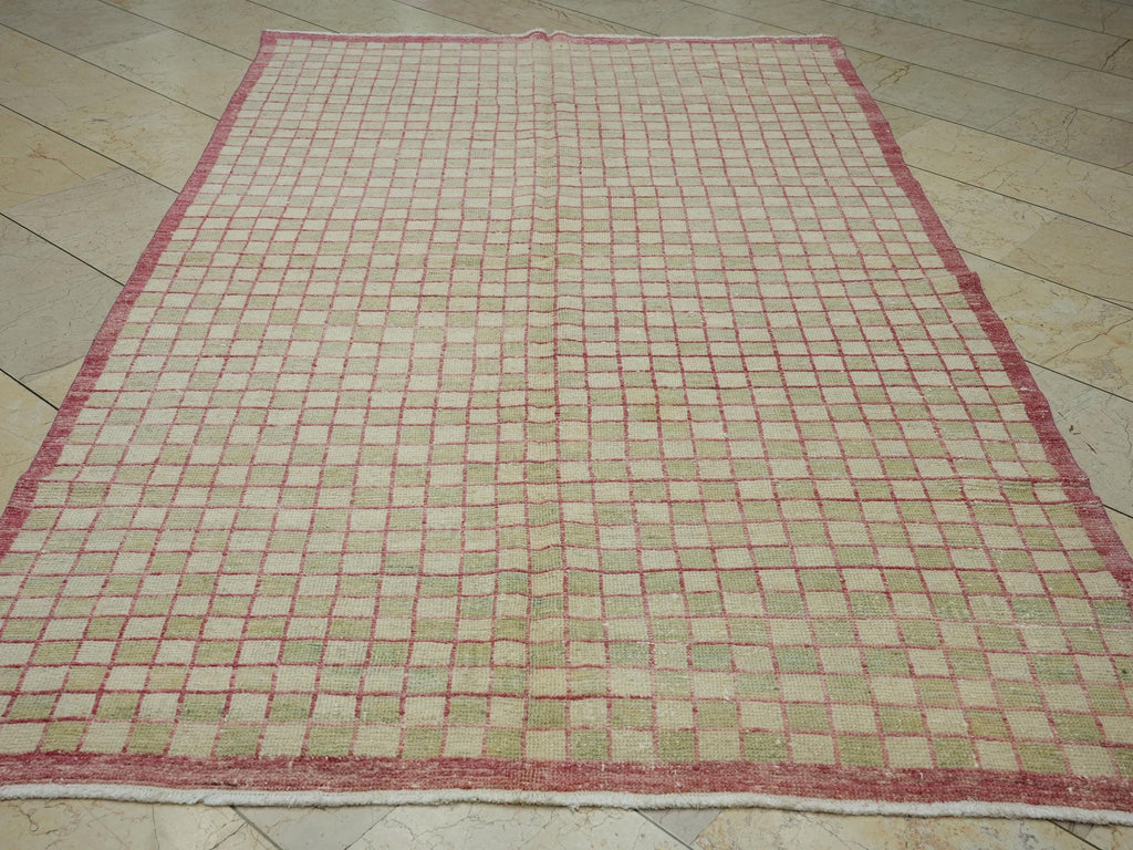 Rare Pattern Vintage Wool Turkish Rug: 5.3x8.5 Ft,Low Pile Old Oushak Rugs.
