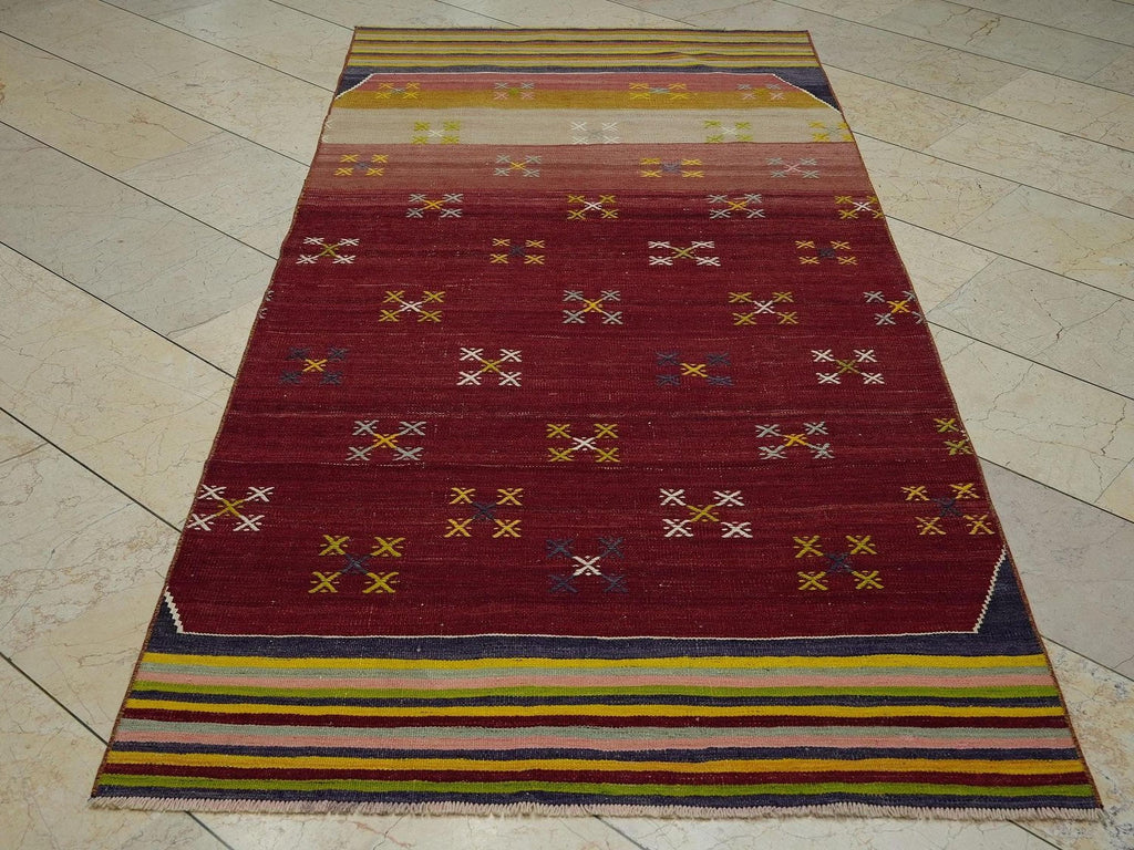 Red Kilim Runner: Vintage Turkish Handmade Wool Rug 3,9"x8,3" Feet.