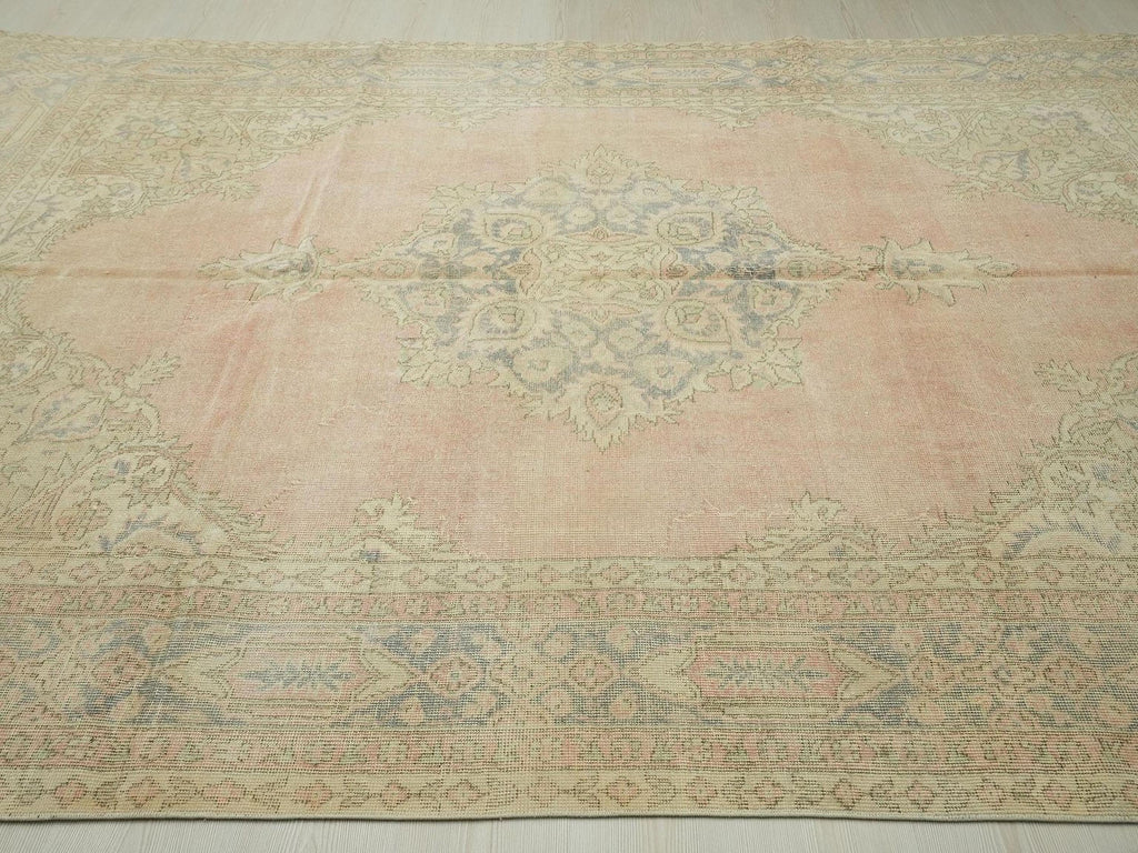 Vintage Handwoven Oushak Rug: Large Turkish Carpet, Bohemian Home Living Rugs 7"x10,4" Feet.