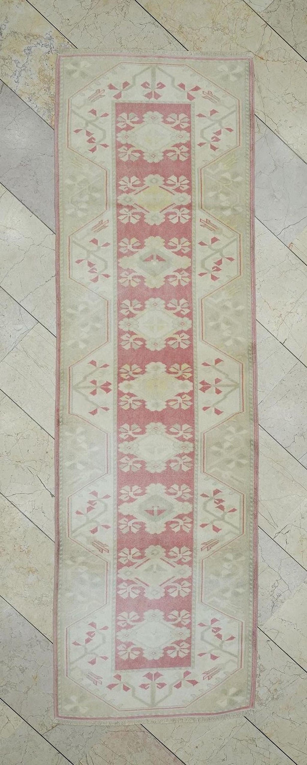 Wool Oushak Rug Runner: Turkish Handmade Anatolian Carpet Rugs, 2,7"x8,8" Feet.