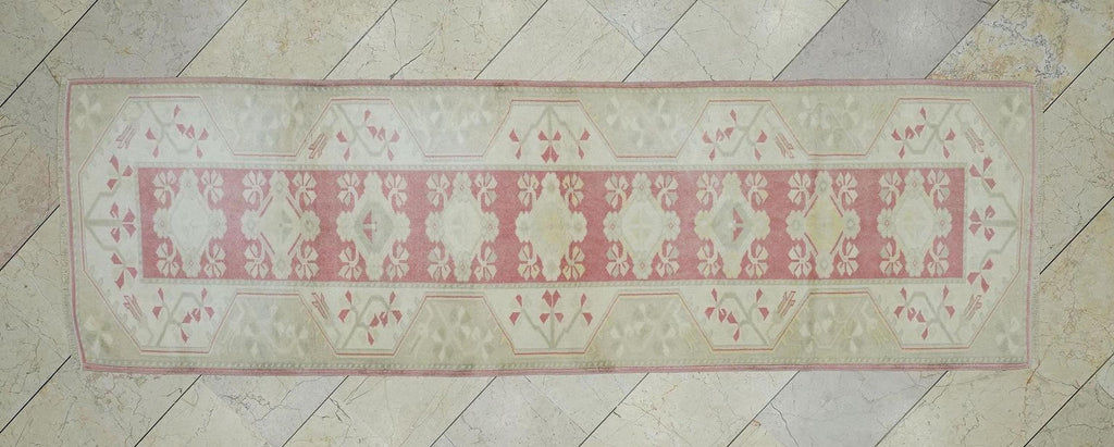 Wool Oushak Rug Runner: Turkish Handmade Anatolian Carpet Rugs, 2,7"x8,8" Feet.