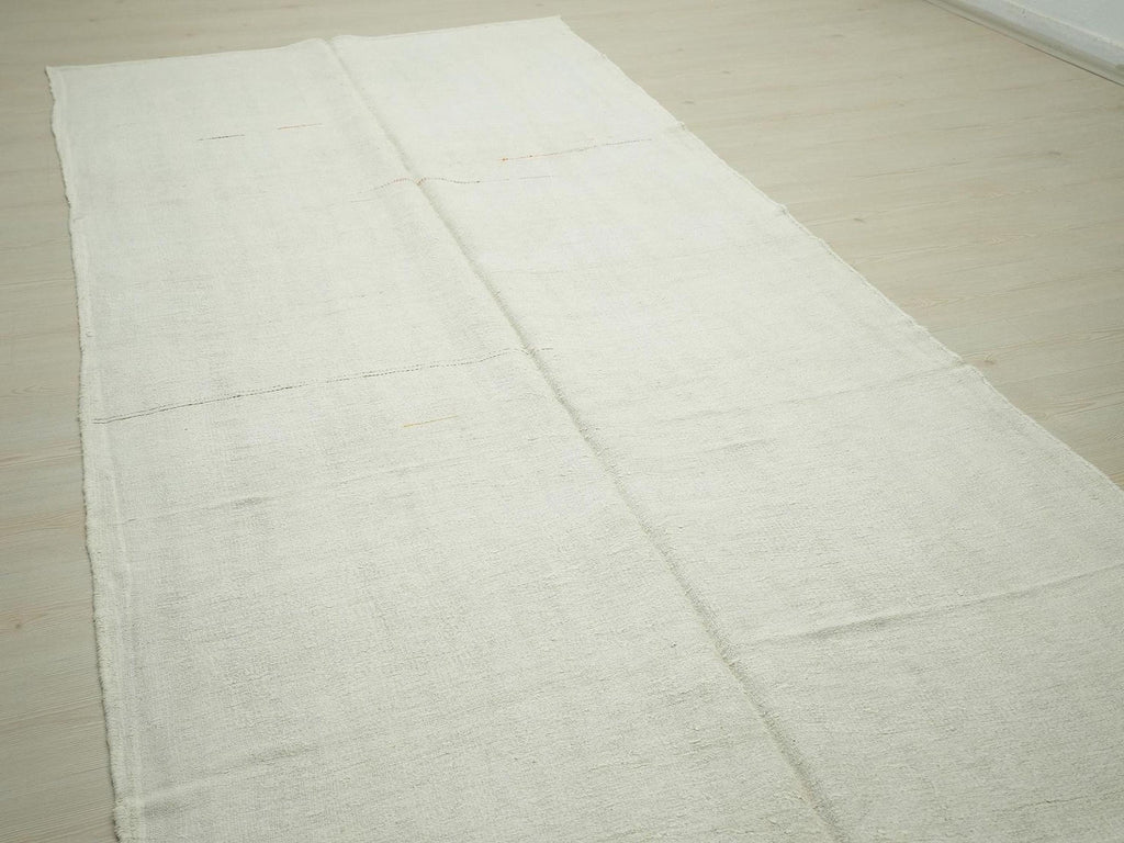 Handmade Hemp Kilim Rug: Plain Off White Flat Weave Scandinavian Style Rugs, 5"x10.3" Feet.