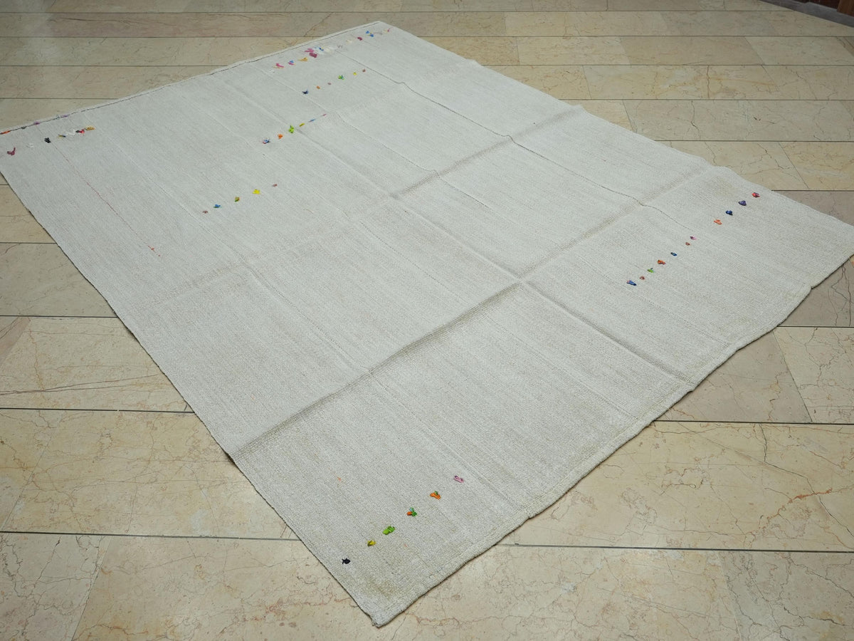 Eco-Friendly Plain Off White Turkish Hemp Kilim Rug,5.5x7.4 Ft,Mid Century Modern Rugs.