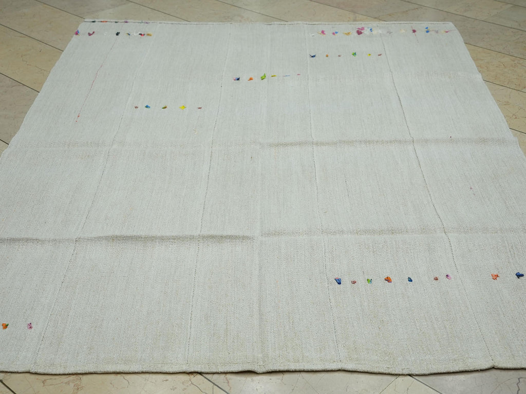 Eco-Friendly Plain Off White Turkish Hemp Kilim Rug,5.5x7.4 Ft,Mid Century Modern Rugs.