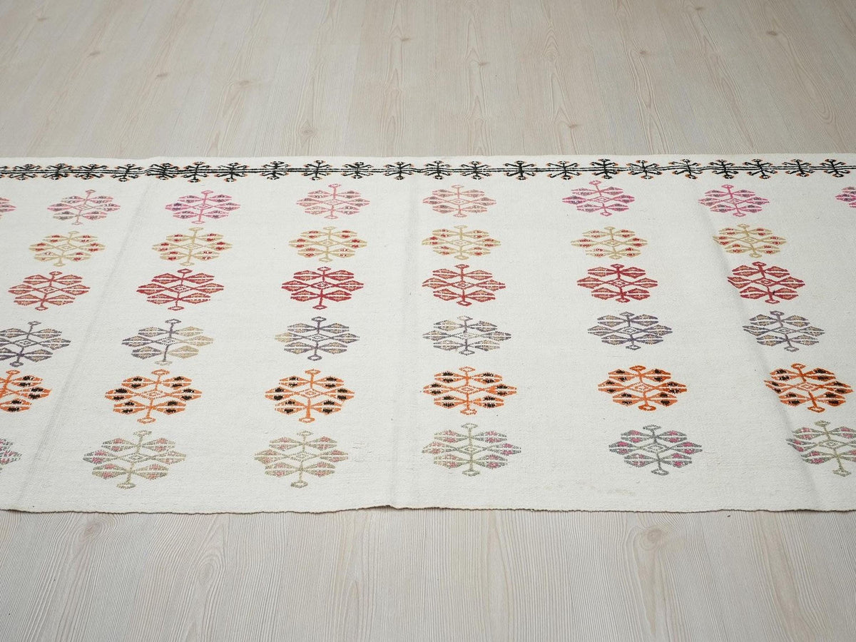 Flat Weave Cotton Kilim Rug Runner: Embroidered Turkish White Rugs, 3x8 Feet.
