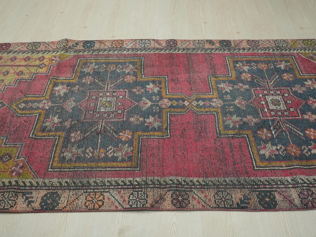 Vintage Oushak Rug: Mid-Century Modern Turkish Wool Carpet Rugs, 3,8"x7,7" Feet.