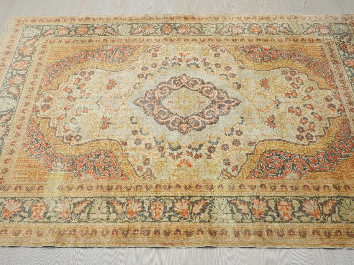 Floss Silk Turkish Carpet Rug: Vintage Floral Wall Hanging (4"x5,8" Feet)