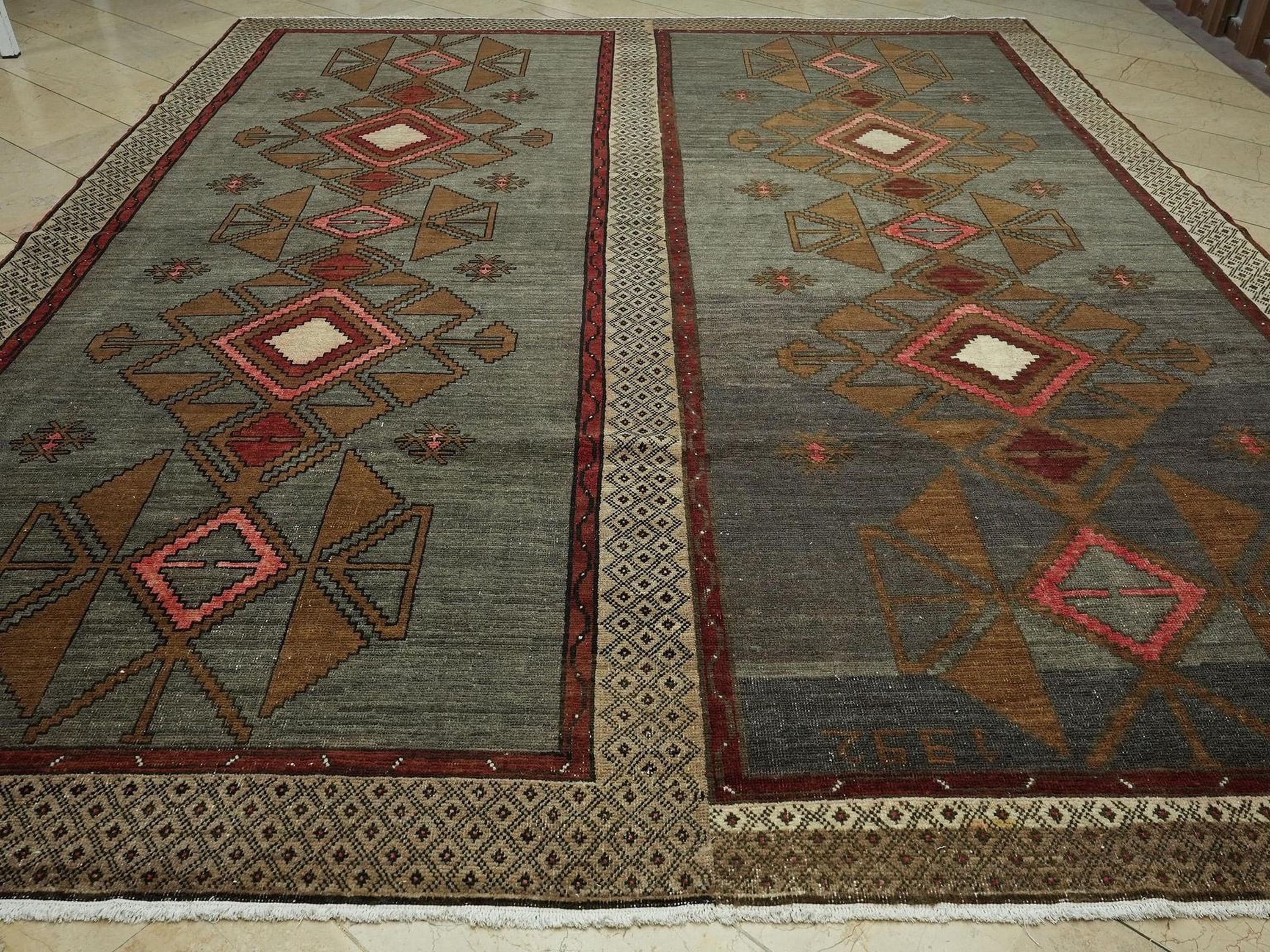 10x14 Handmade Gray Kars Rug: Vintage Wool Turkish Carpet Rugs.