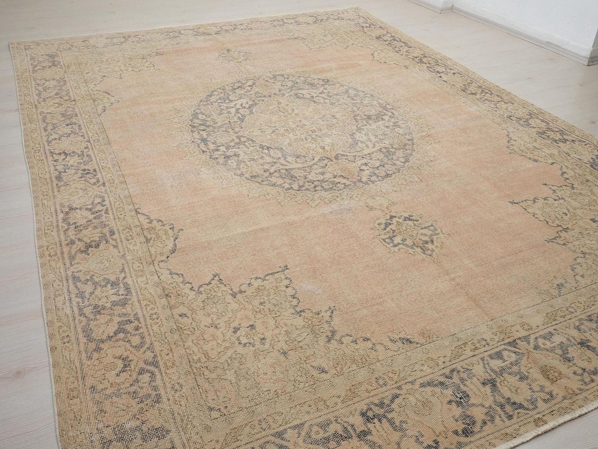 Vintage Oushak Rug: 8x11 Turkish Wool Carpet, Geometric Design Rugs.