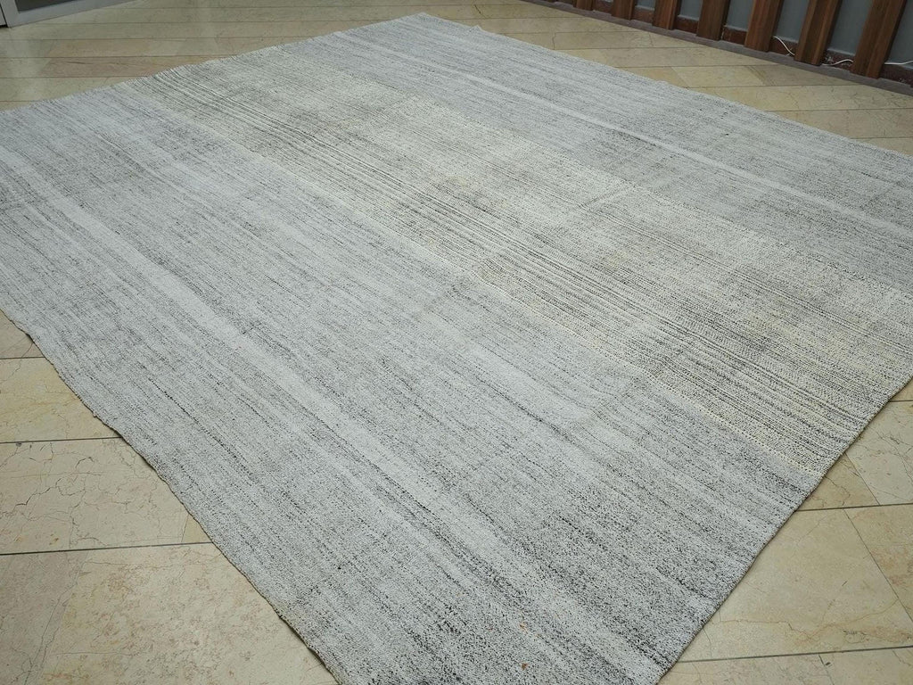 Large Gray Kilim Rug: Handwoven Cotton & Goat Hair, Scandinavian Decor Rugs, 9,5x11,2 Feet.
