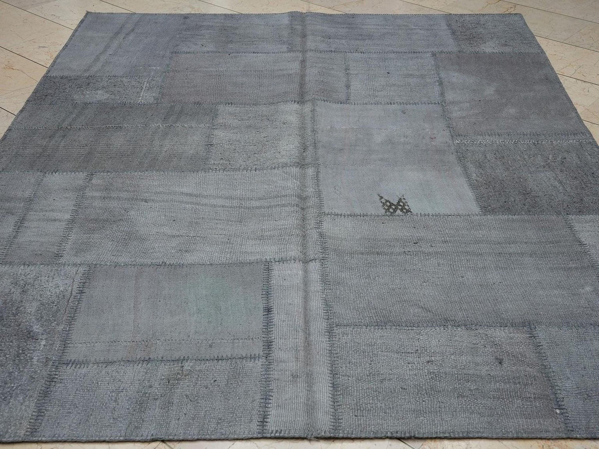 Overdyed Gray Hemp Patchwork Kilim Rug: Mid-Century Modern Turkish Rugs 6.2x7.8 ft.