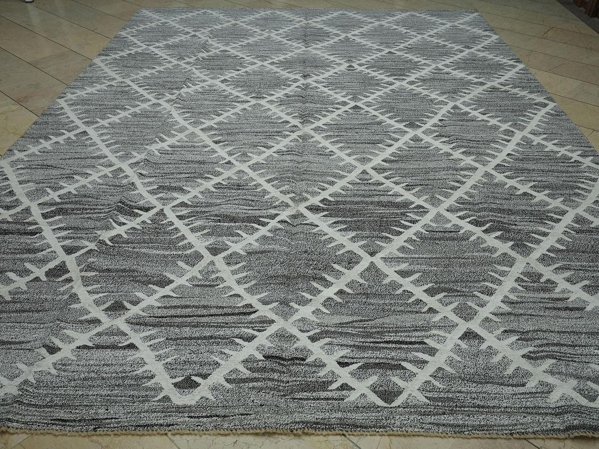 9x12 Gray Geometric Design Kilim Rug: Hemp & Goat Hair, Minimalist Decor Rugs.