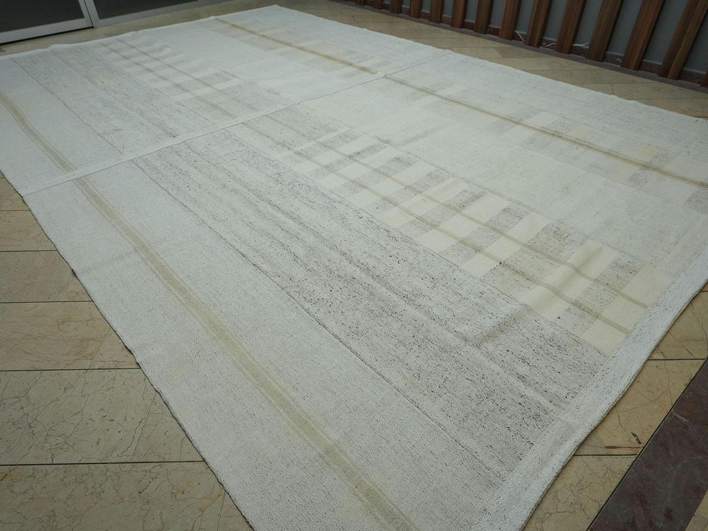 Oversize Striped Cotton Rug: Minimalist Living Room Decor 11x17 Feet
