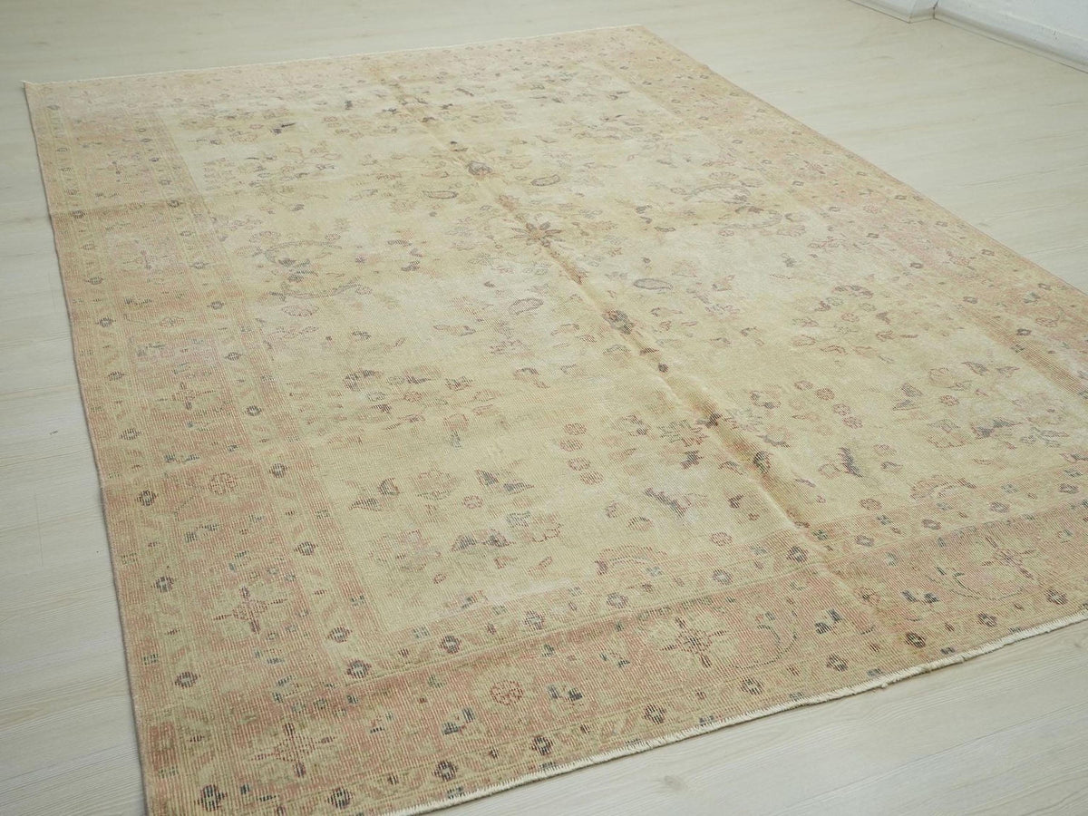 Handmade Vintage Turkish Oushak Rug: Wool Geometric Floral Carpet Rugs, 6.7x9.4 ft.