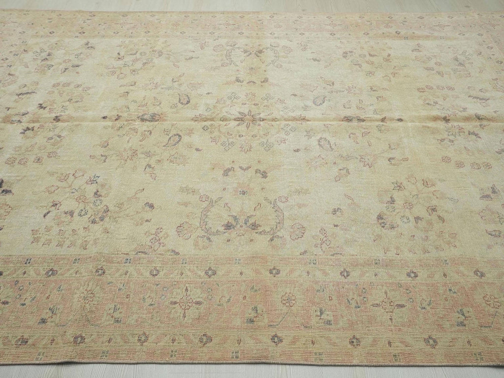 Handmade Vintage Turkish Oushak Rug: Wool Geometric Floral Carpet Rugs, 6.7x9.4 ft.