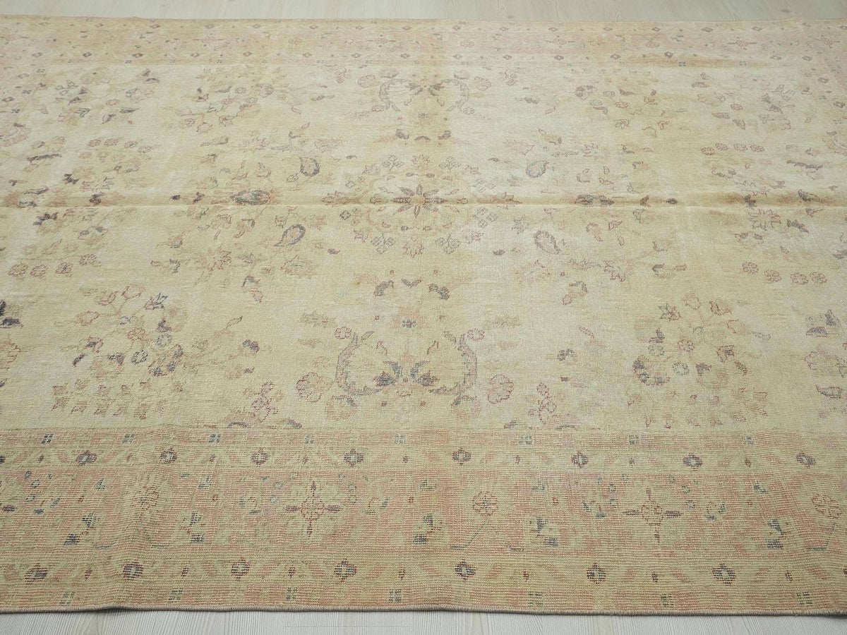 Handmade Vintage Turkish Oushak Rug: Wool Geometric Floral Carpet Rugs, 6.7x9.4 ft.