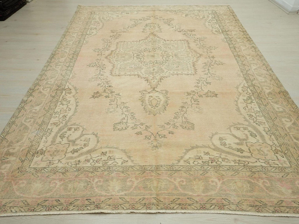 Large Oushak Rug: 6.7x10.5 Feet, Vintage Turkish Wool Carpet Rugs.