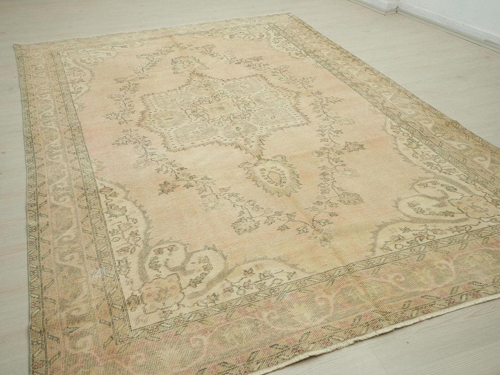 Large Oushak Rug: 6.7x10.5 Feet, Vintage Turkish Wool Carpet Rugs.
