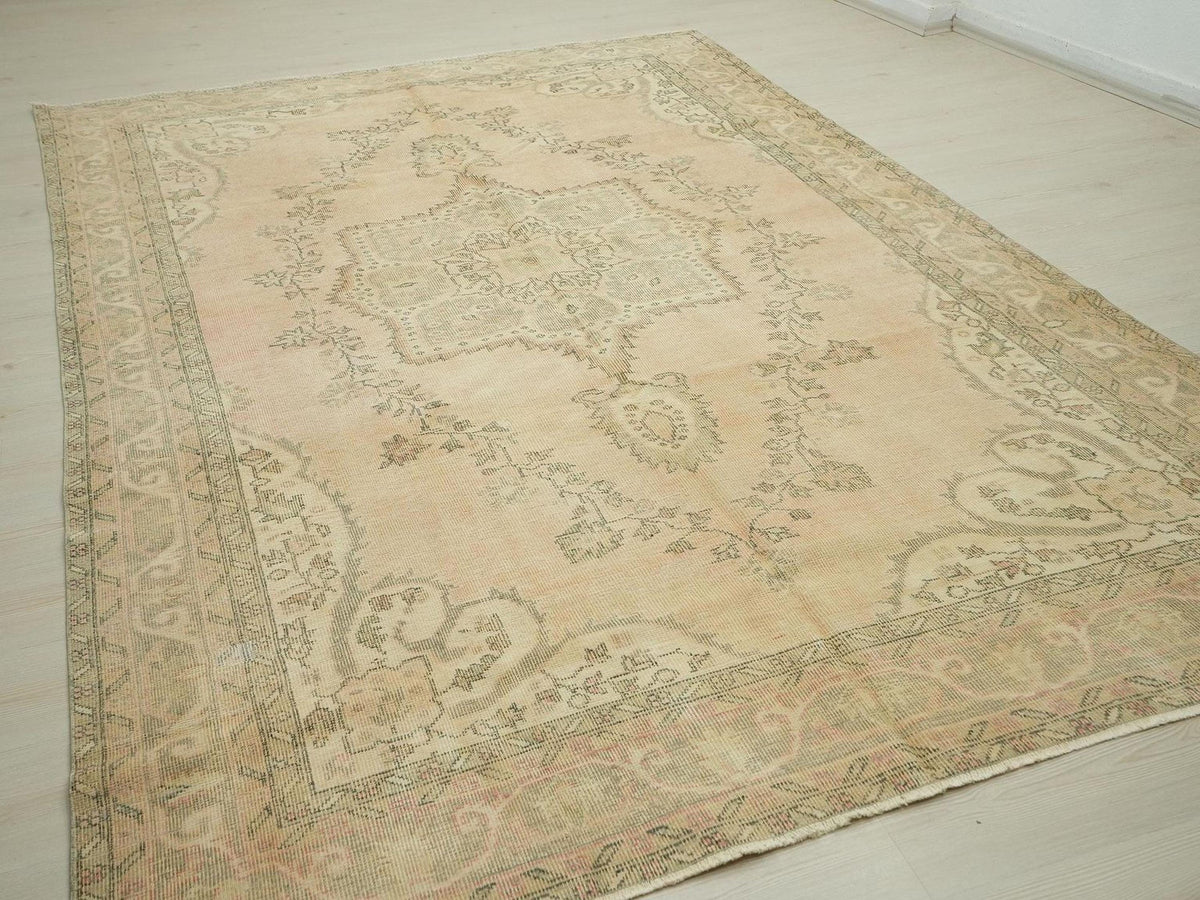 Large Oushak Rug: 6.7x10.5 Feet, Vintage Turkish Wool Carpet Rugs.