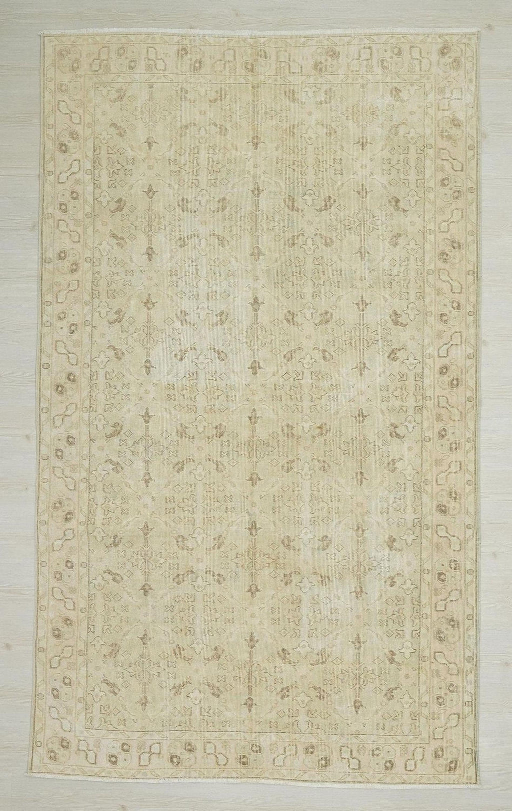 Vintage Oushak Rug: 5.4"x9.2' Feet,Turkish Wool Carpet Rugs.