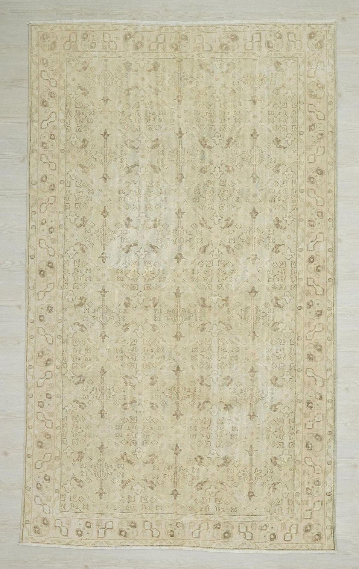 Vintage Oushak Rug: 5.4"x9.2' Feet,Turkish Wool Carpet Rugs.