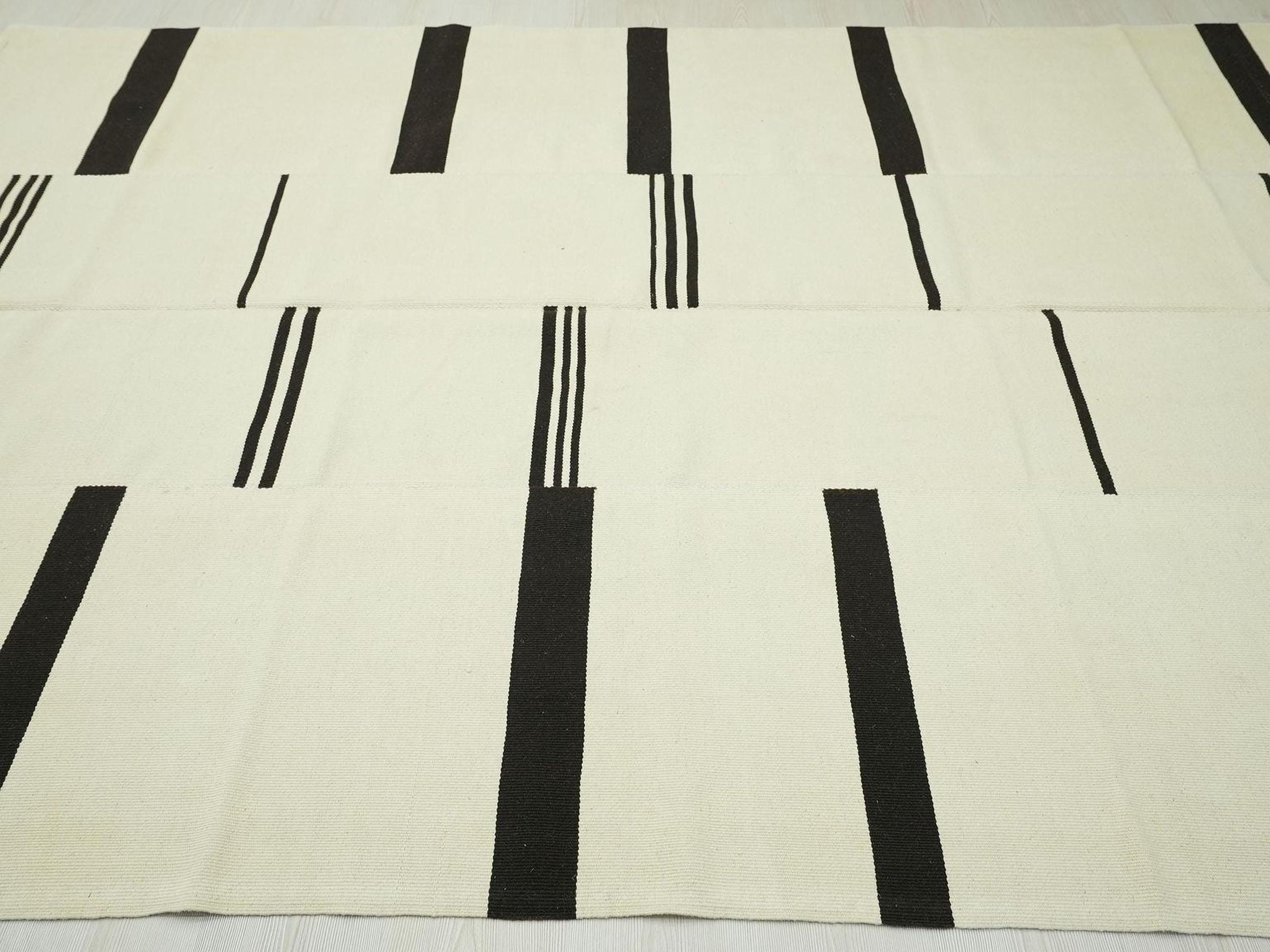 Large Broken Stripe Wool Kilim Rug: 6.6x9.7 ft, Handmade Modern Flat Weave Rugs.