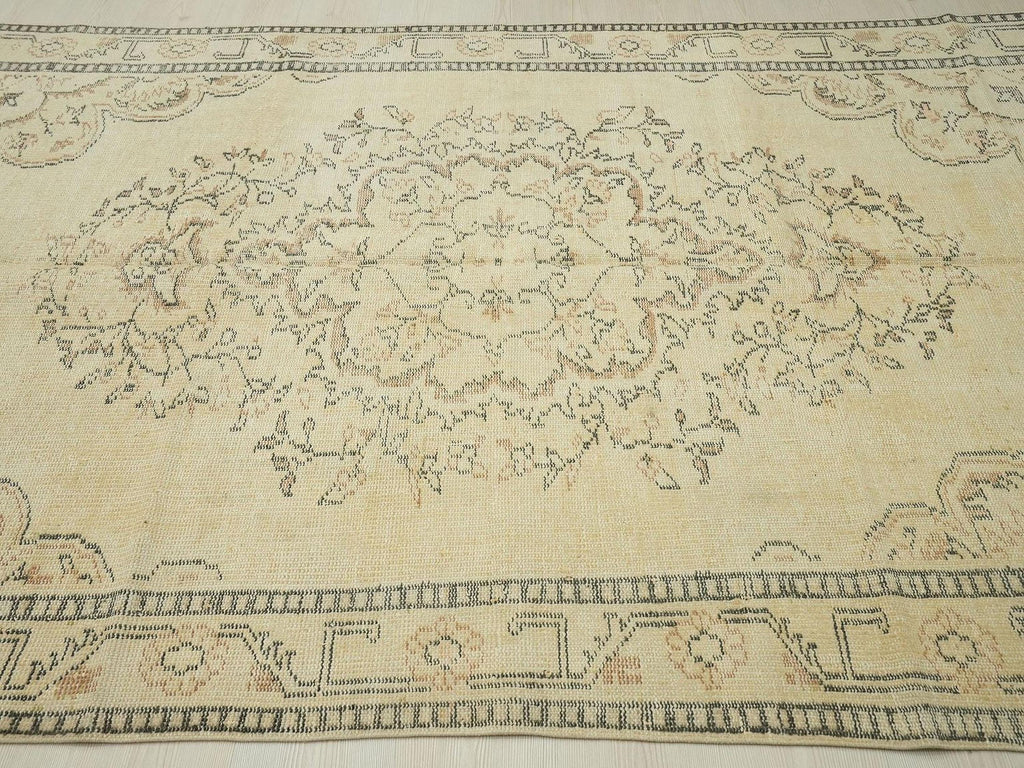 Large Oushak Wool Carpet Rug: Mid Century Modern Turkish Rugs, 5.5"x9' Feet.