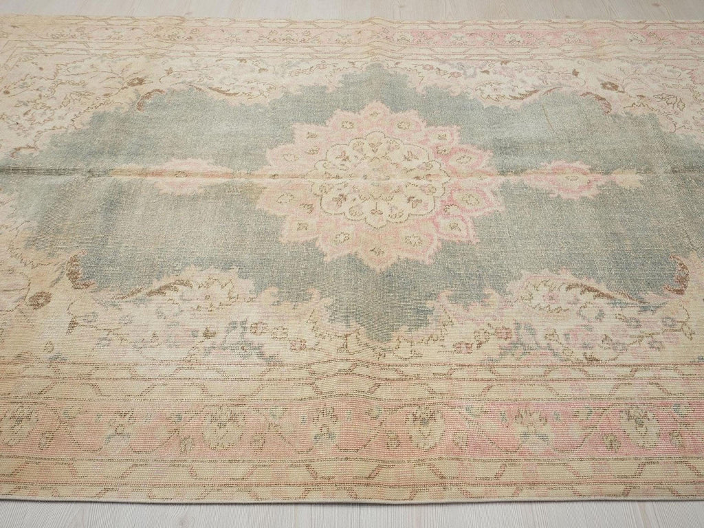 Vintage Handwoven Oushak Rug: Mid-Century Modern Wool Turkish Rugs 6x9.4 Feet.