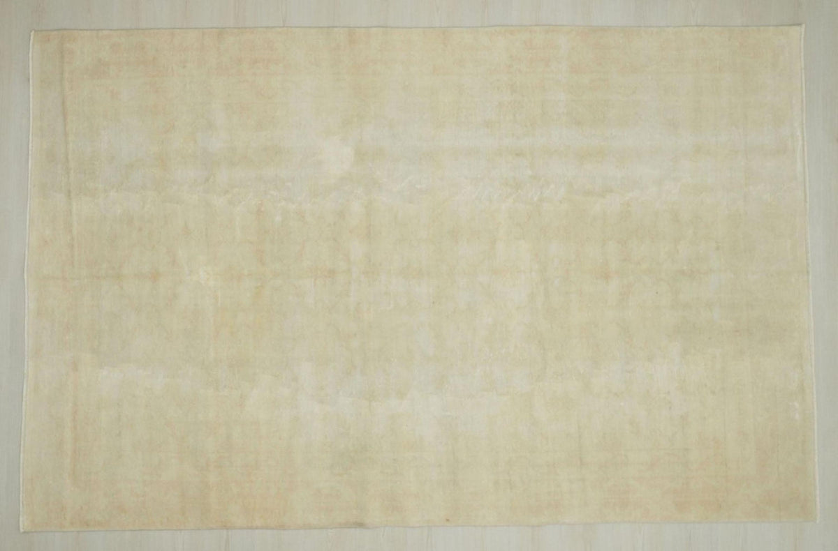 Vintage Oushak Rug: Mid-Century Modern Turkish Wool Carpet (6.3x10 ft)