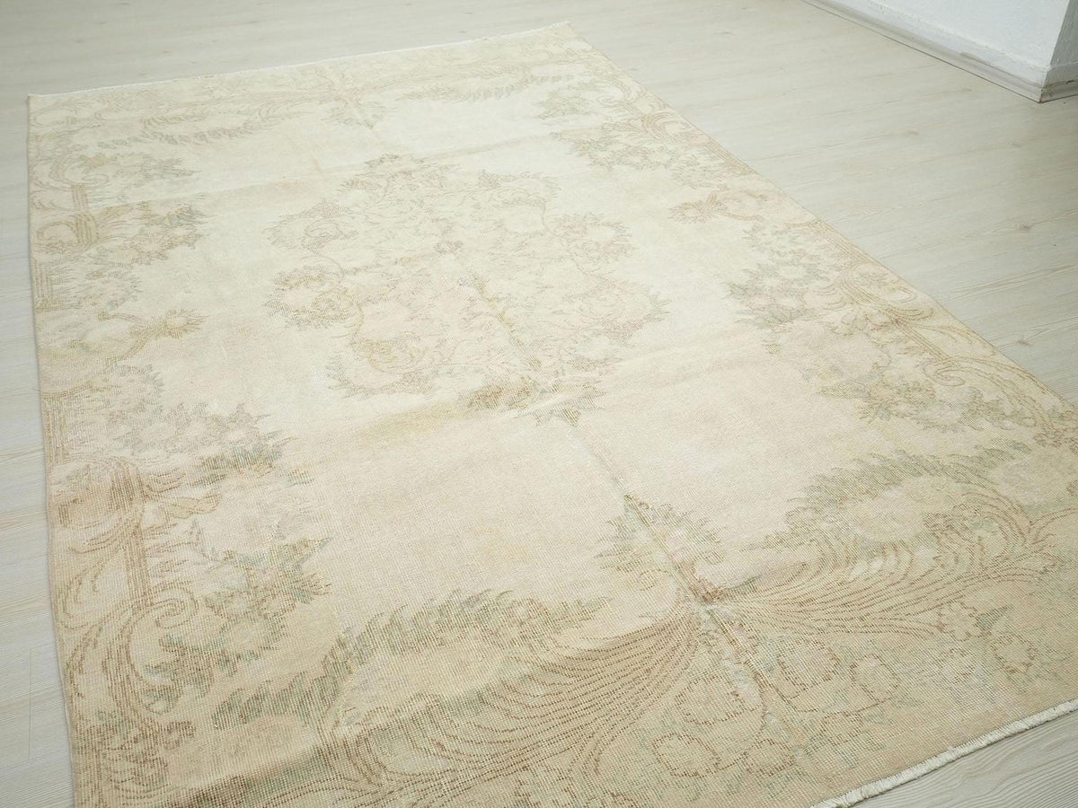 6x10 Beige Oushak Rug: Mid-Century Modern Turkish Wool Carpet