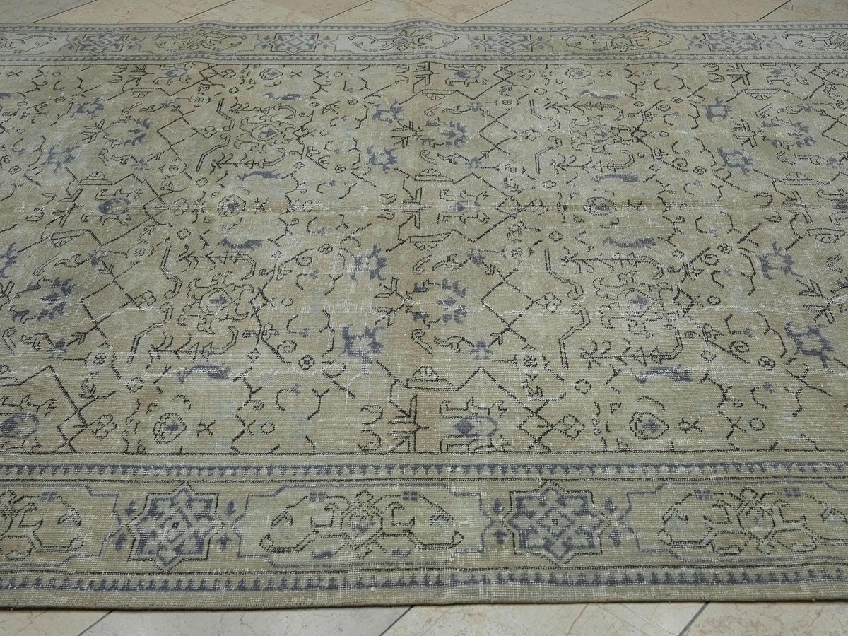 Geometric Floral Handmade Oushak Rug,6.7x10 Feet,Faded Vintage Turkish Carpet Rugs.