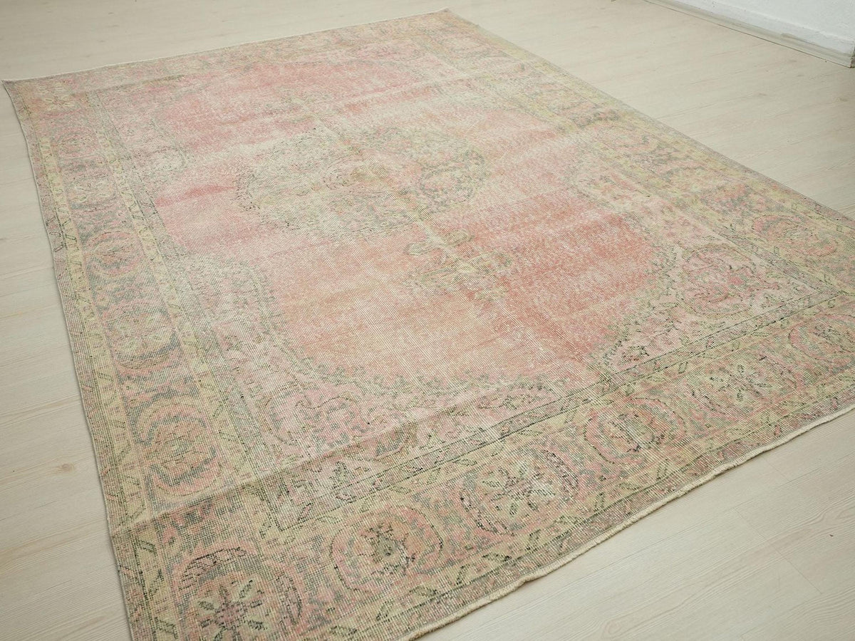 Large Vintage Handmade Wool Carpet Rug: 6.7x9.7 ft, Bohemian Decor