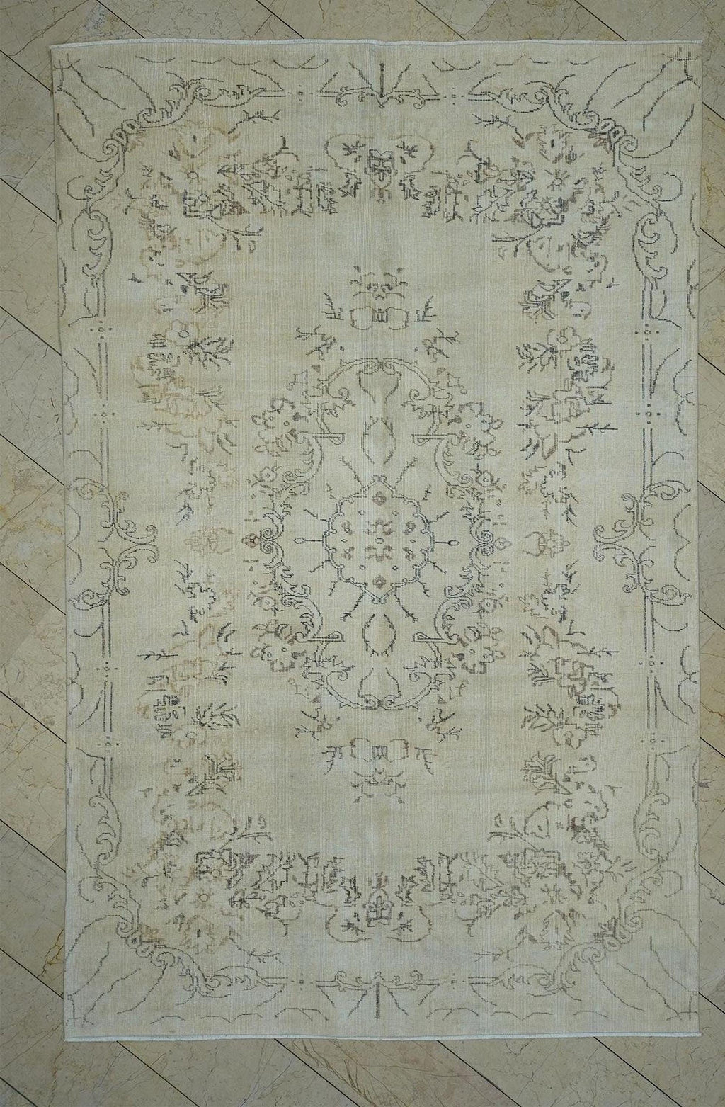 Handmade Oushak Wool Rug: Large Vintage Turkish Carpet, 6.7x10.4 ft