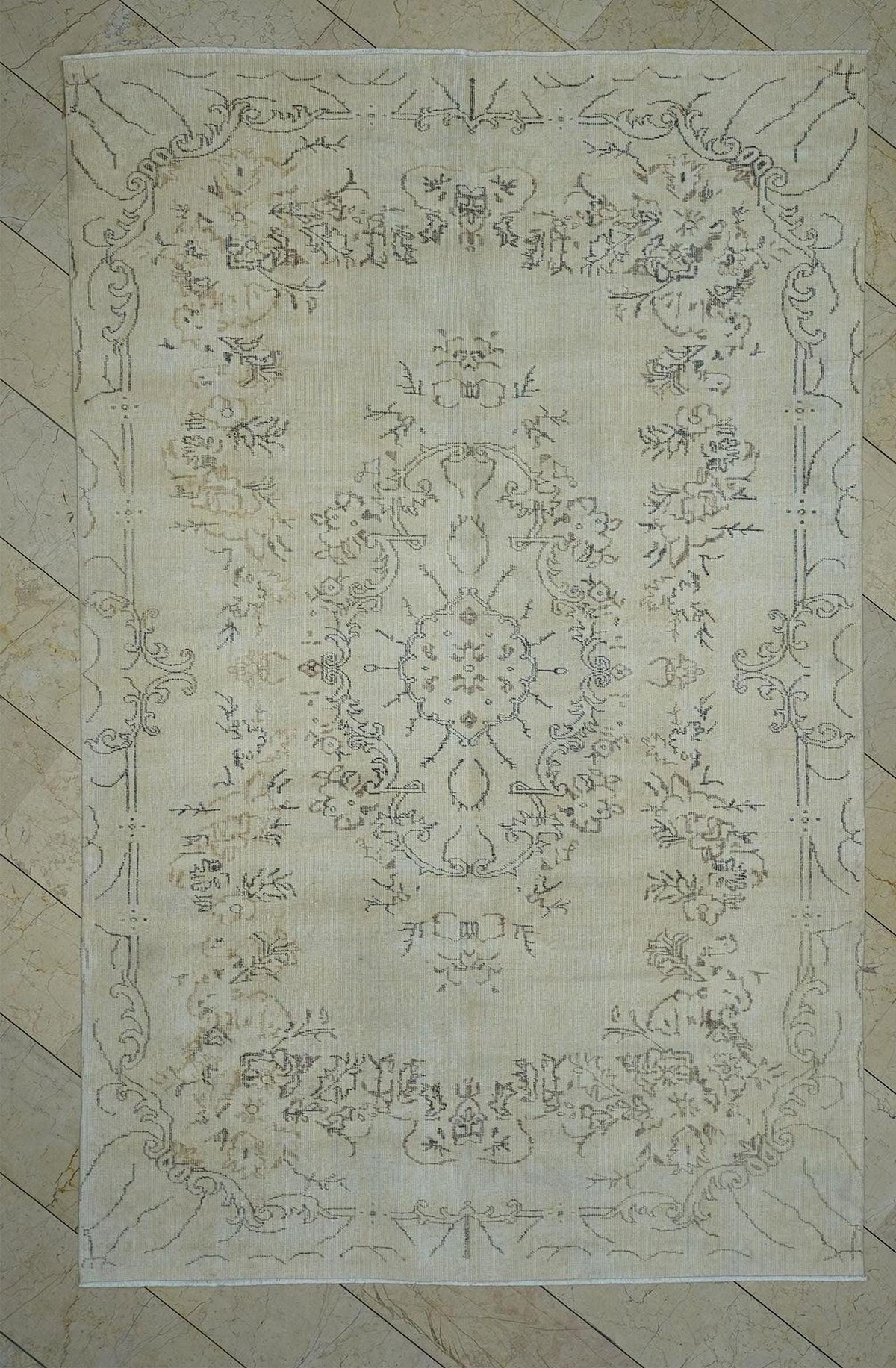 Handmade Oushak Wool Rug: Large Vintage Turkish Carpet, 6.7x10.4 ft