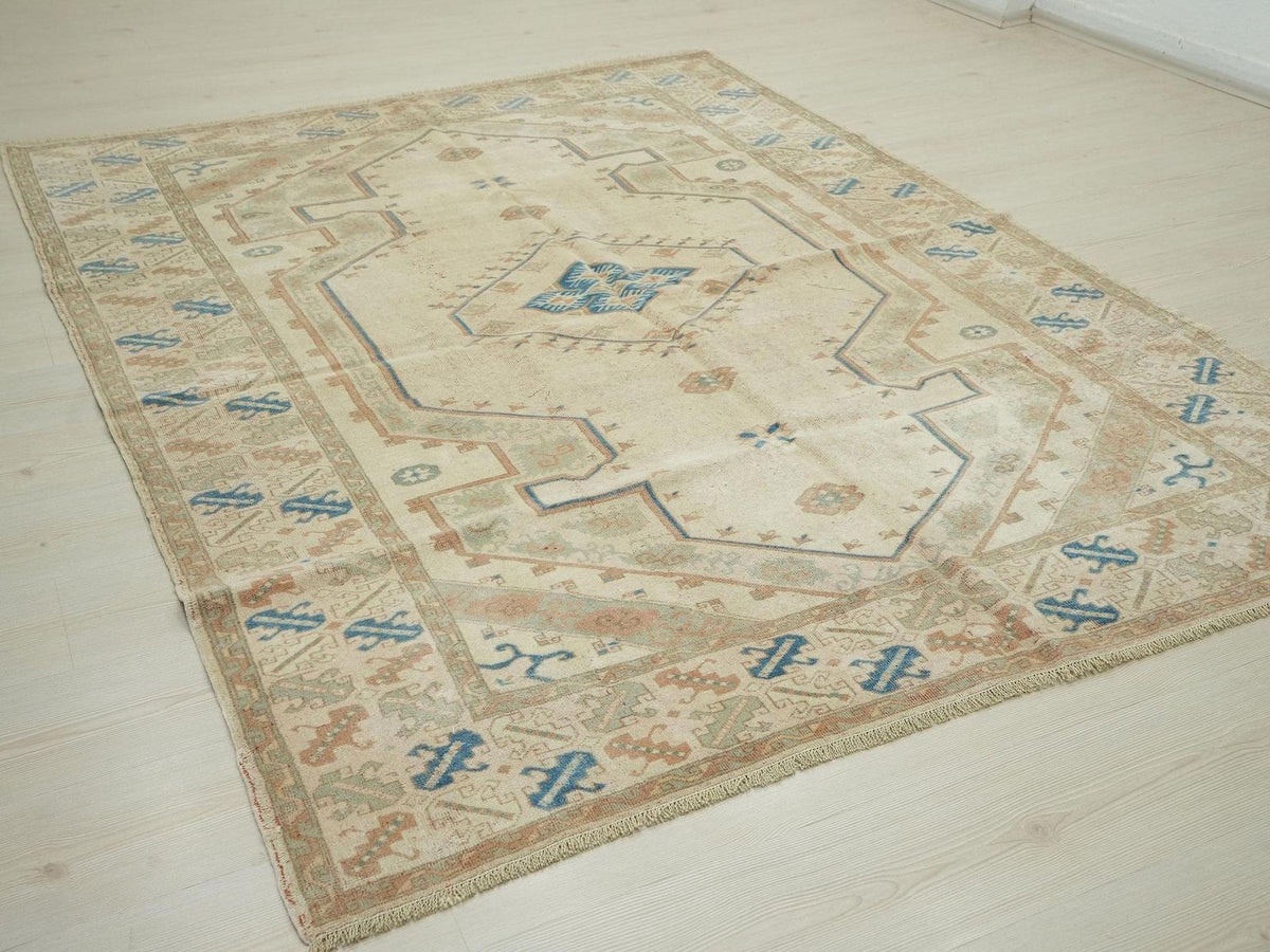 Vintage Oushak Wool Rug: Blue Beige Turkish Carpet (6"x7,7" Feet)