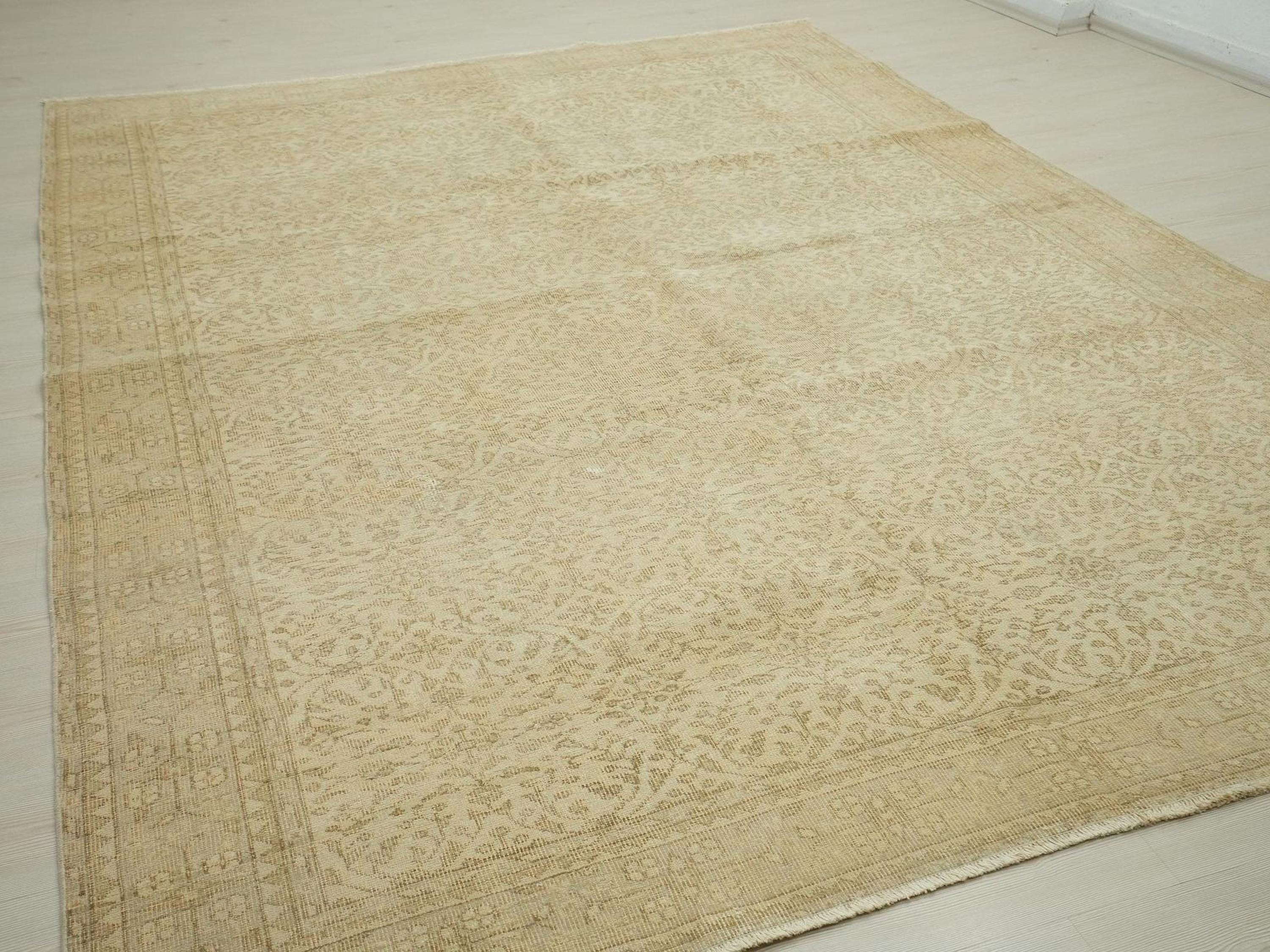 Large Vintage Turkish Oushak Rug: Beige Brown Wool Carpet (7,3"x10" Feet)