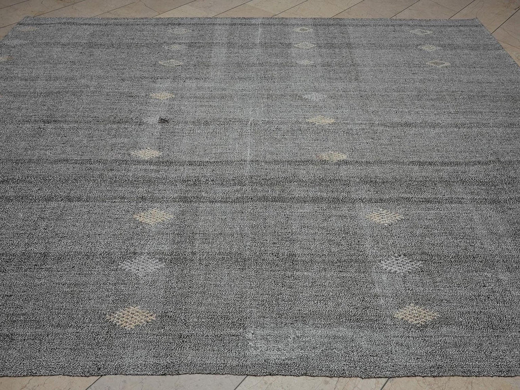 8x10 Scandinavian Style Home Decor - Natural Gray Flat-weave Turkish Kilim Rug.