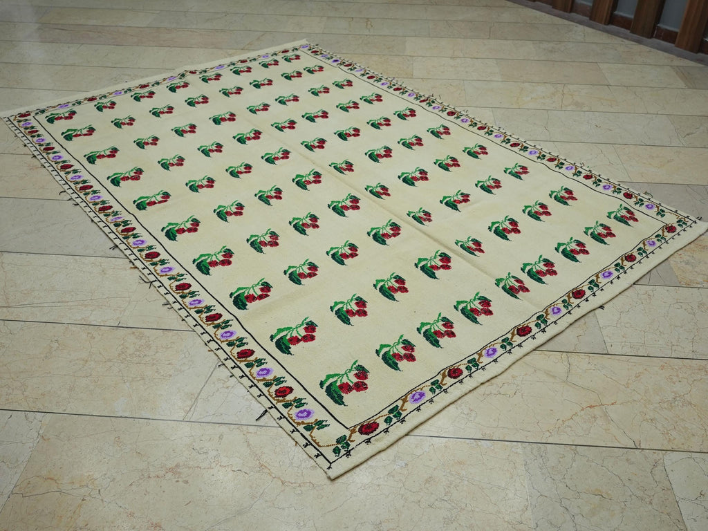 Cherry Pattern Kilim Rug: Embroidered Wool Wall Hanging Turkish Rugs, 5.2x7.5 ft.