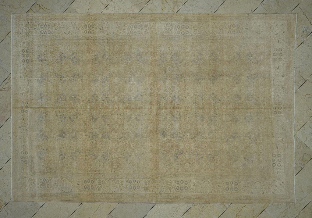 Handmade Oushak Wool Rug: 6.7x10 ft Vintage Turkish Carpet