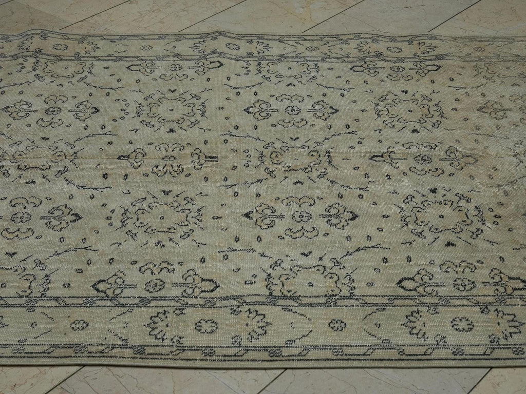 Vintage Oushak Rug: 5"x9" Beige Brown Wool Carpet